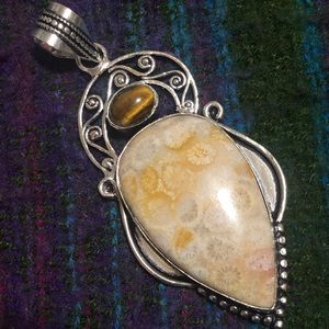 Yellow jasper and tiger eye pendant